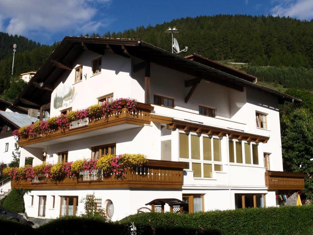 Bergfrieden * Nauders